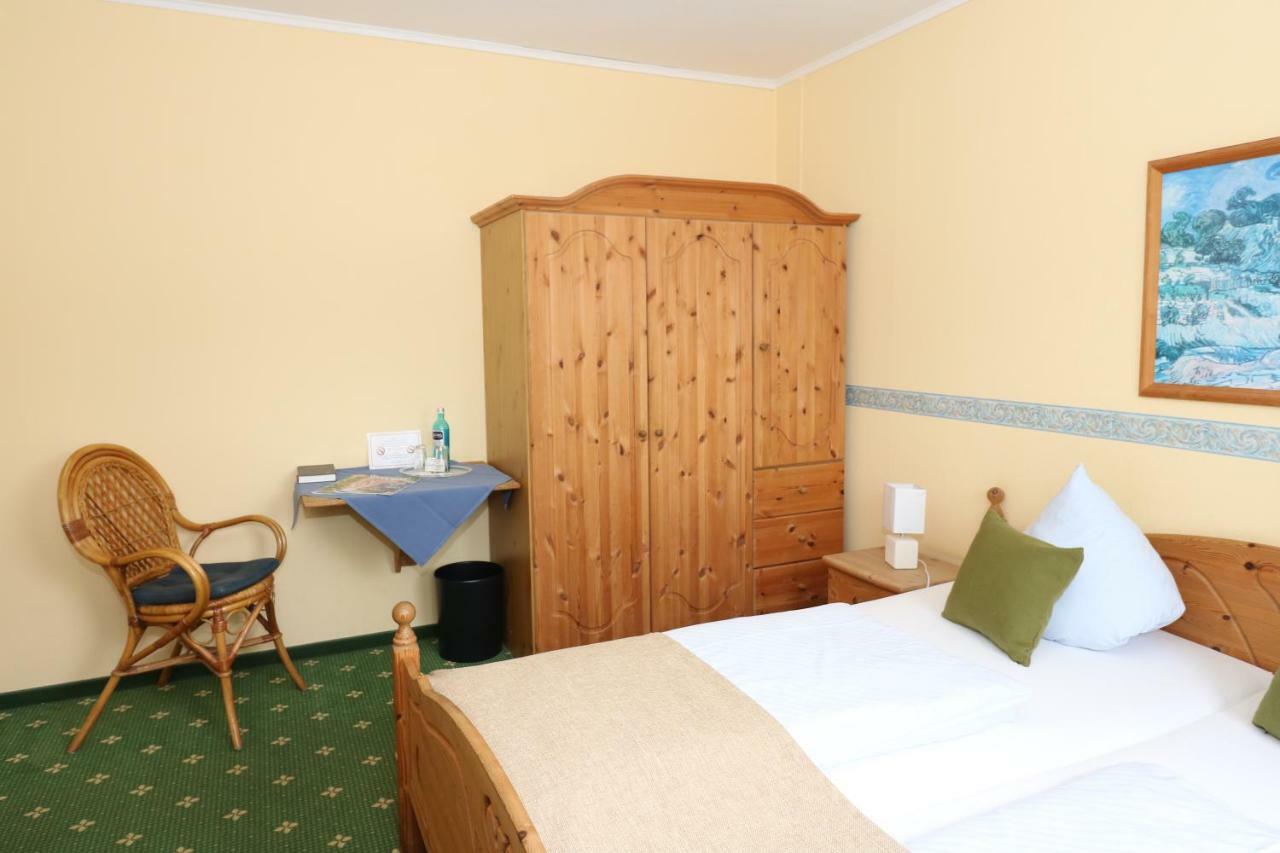 Double or Twin Room,813001203:JPEG